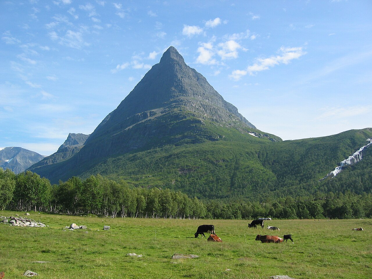 Innerdalstårnet — The Tower of Trollheimen — Norway